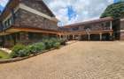 5 Bed House with En Suite in Nyari - 11