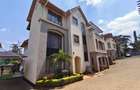 5 Bed Townhouse with En Suite in Lavington - 3