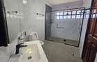4 Bed House with En Suite in Lavington - 14