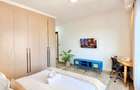 Furnished 2 Bed Apartment with En Suite in Brookside - 6