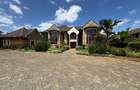 5 Bed Villa with En Suite in Runda - 2