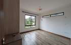 3 Bed Apartment with En Suite in Nyari - 18