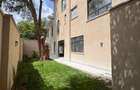 6 Bed Townhouse with En Suite in Lavington - 19