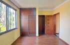 5 Bed Townhouse with En Suite at Lavington Green - 11