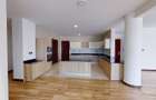 4 Bed Apartment with En Suite in General Mathenge - 8