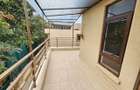 5 Bed House with En Suite in Lavington - 19