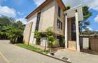 5 Bed Townhouse with En Suite in Lavington - 4