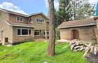 5 Bed Townhouse with En Suite at Lavington - 5