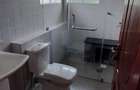 6 Bed House with En Suite at Garden Estate - 2