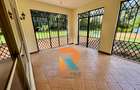 5 Bed Townhouse with En Suite in Nyari - 4