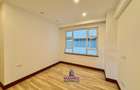 3 Bed Apartment with En Suite at City Park Drive - 12