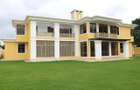 5 Bed House with En Suite in Runda - 8