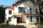 4 Bed House with En Suite in Ridgeways - 1