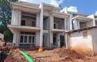 5 Bed Townhouse with En Suite in Lavington - 2