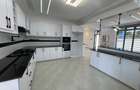 3 Bed House with En Suite in Eastern ByPass - 10