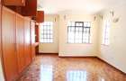 4 Bed Townhouse with En Suite at Lavington - 11