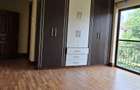 5 Bed Townhouse with En Suite at Grovelia Grove - 11