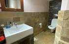 4 Bed House with En Suite in Spring Valley - 14