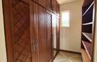 4 Bed Apartment with En Suite in Nyali Area - 9