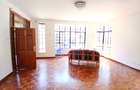 5 Bed Townhouse with En Suite at Lavington - 16