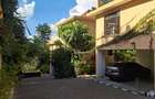 5 Bed Townhouse with En Suite in Westlands Area - 2