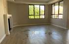 3 Bed Apartment with En Suite at Lavington - 4
