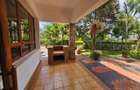 5 Bed House with En Suite in Runda - 7