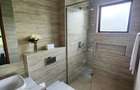 Serviced 1 Bed Apartment with En Suite at Riverside - 14