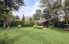 4 Bed House with En Suite in Lavington - 14