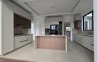5 Bed House with En Suite in Lavington - 6