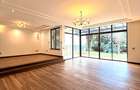 5 Bed Villa with En Suite at Lavington - 3