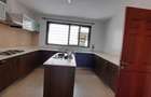 5 Bed Townhouse with En Suite at Lavington - 3