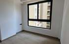 3 Bed Apartment with En Suite at Riverside Drive - 12