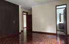 5 Bed Townhouse with En Suite in Lavington - 7