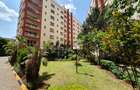 3 Bed Apartment with En Suite at River Gardens Park - 1