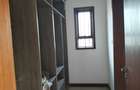 6 Bed Townhouse with En Suite in Lavington - 5