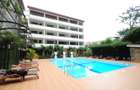 3 Bed Apartment with En Suite in Riverside - 9