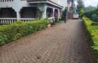 5 Bed House with En Suite at Safari Park Avenue Road - 3