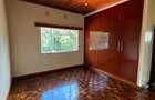 4 Bed Villa with En Suite in Rosslyn - 9