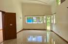 4 Bed Townhouse with En Suite in Riverside - 10