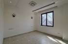 4 Bed Apartment with En Suite at Swami Bapa Road - 9