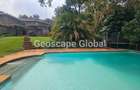 5 Bed House with En Suite in Ridgeways - 7