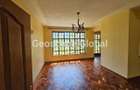 5 Bed House with En Suite in Runda - 10