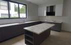 5 Bed Villa with En Suite at Lavington - 13