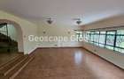 4 Bed House with En Suite in Runda - 10