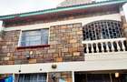 4 Bed House with En Suite in Donholm - 2