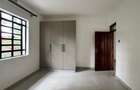 5 Bed Townhouse at Near Galleria Mall - 18