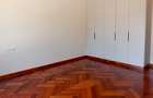 6 Bed Townhouse with En Suite in Loresho - 17