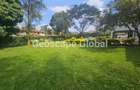 5 Bed House with En Suite in Nyari - 1