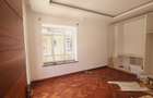 5 Bed Villa with En Suite at Lavington - 9